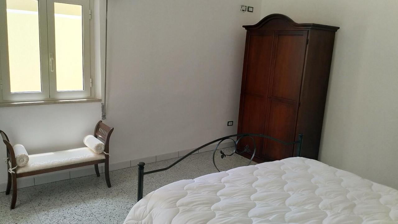 Lake Retreat - Maiella Apartment - Beautiful Lake And Mountain Views Casoli  Εξωτερικό φωτογραφία