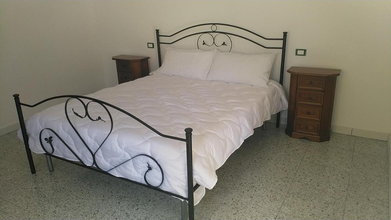 Lake Retreat - Maiella Apartment - Beautiful Lake And Mountain Views Casoli  Εξωτερικό φωτογραφία